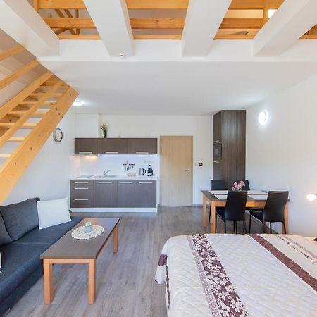 Apartmany Sophia 7 Велке Лосины Экстерьер фото