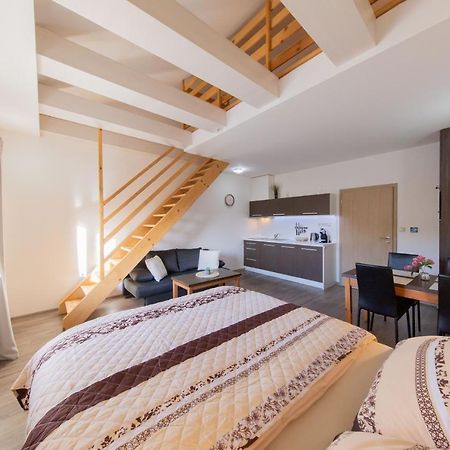 Apartmany Sophia 7 Велке Лосины Экстерьер фото