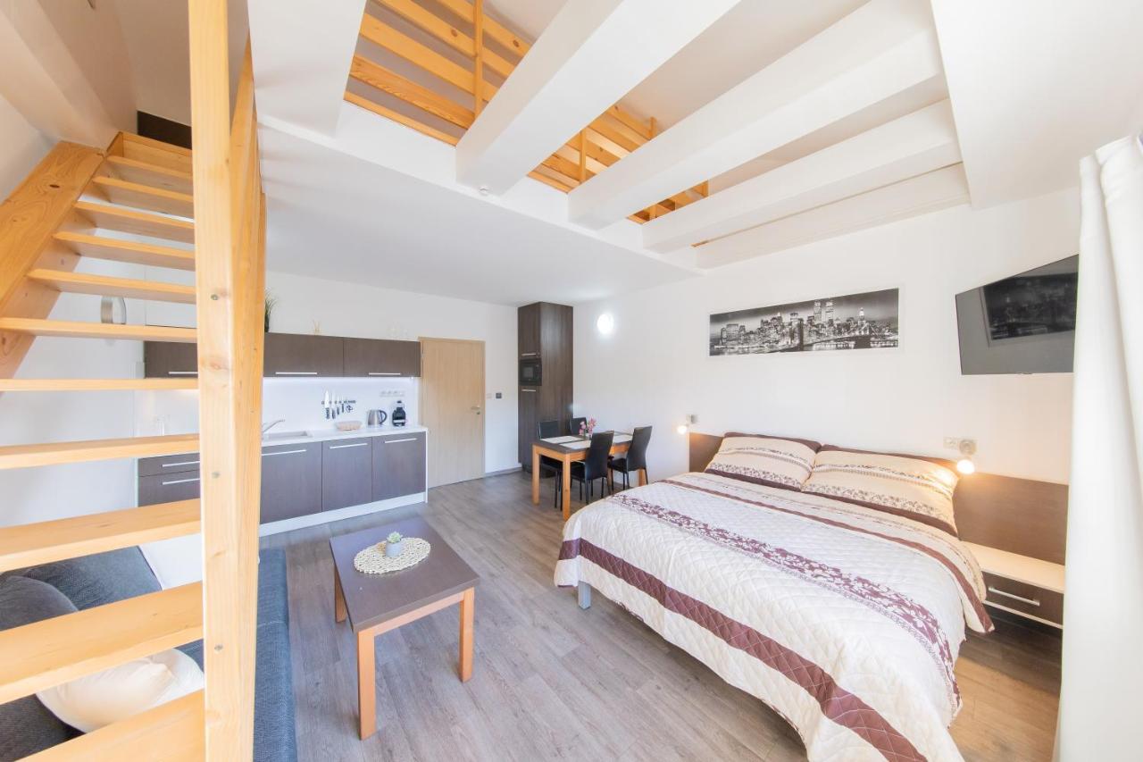 Apartmany Sophia 7 Велке Лосины Экстерьер фото