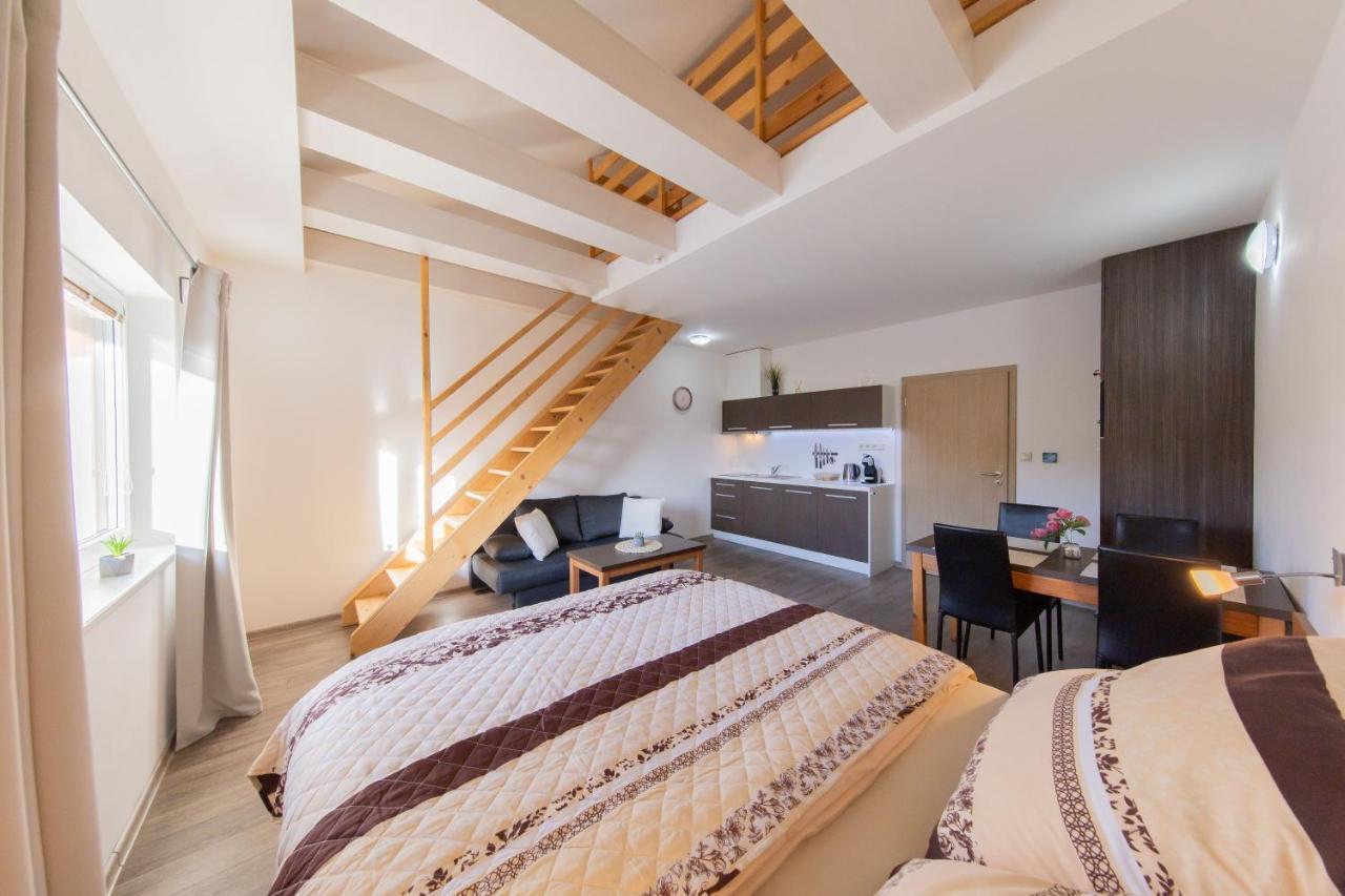 Apartmany Sophia 7 Велке Лосины Экстерьер фото